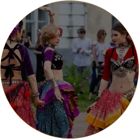 Танцовщица